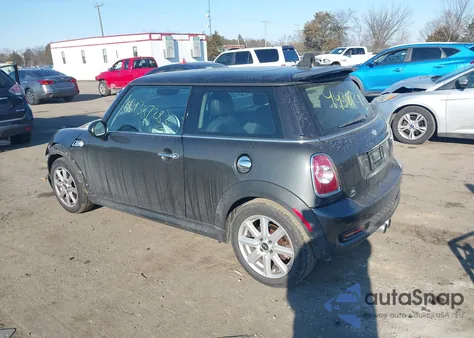 2011 Mini Cooper S from USA, damaged, VIN WMWSV3C52BTY11297